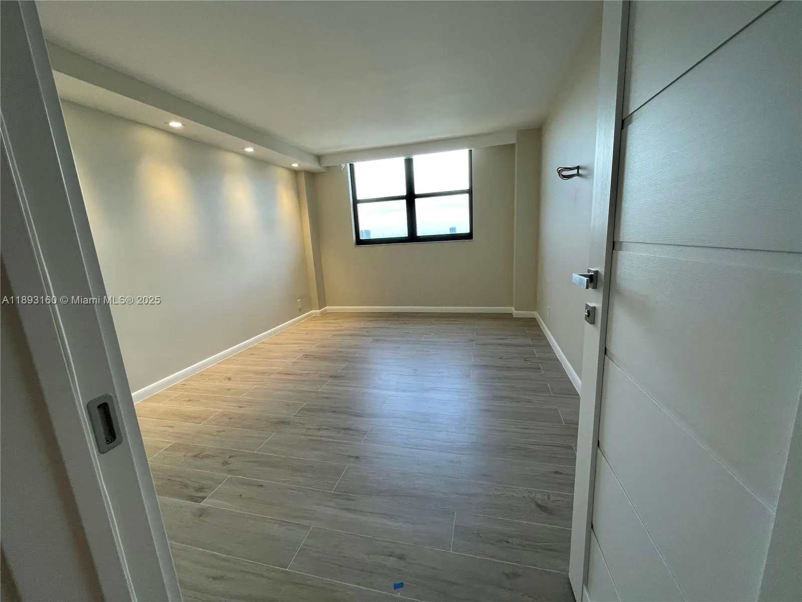 290 174th St, #2108