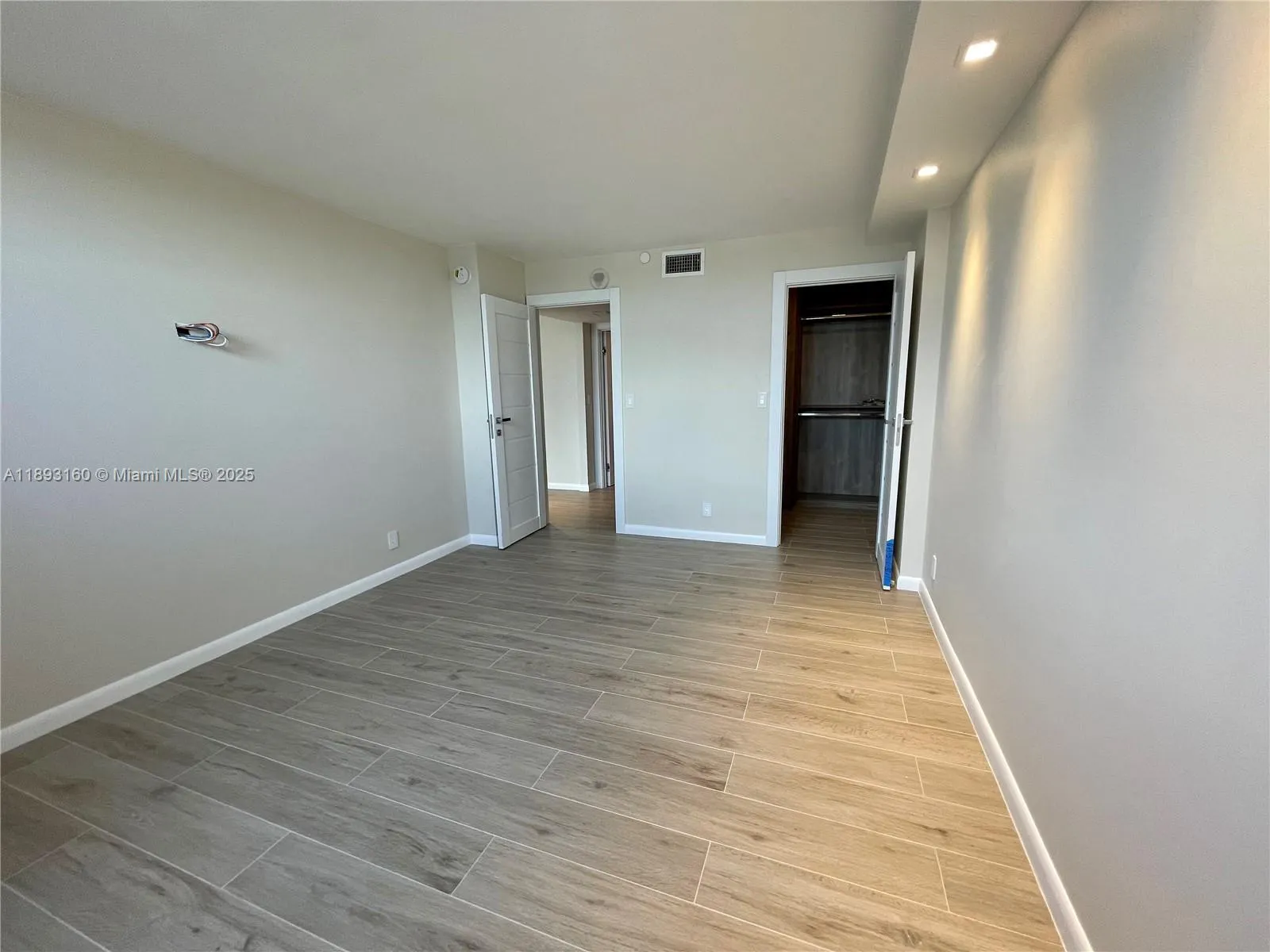 290 174th St, #2108