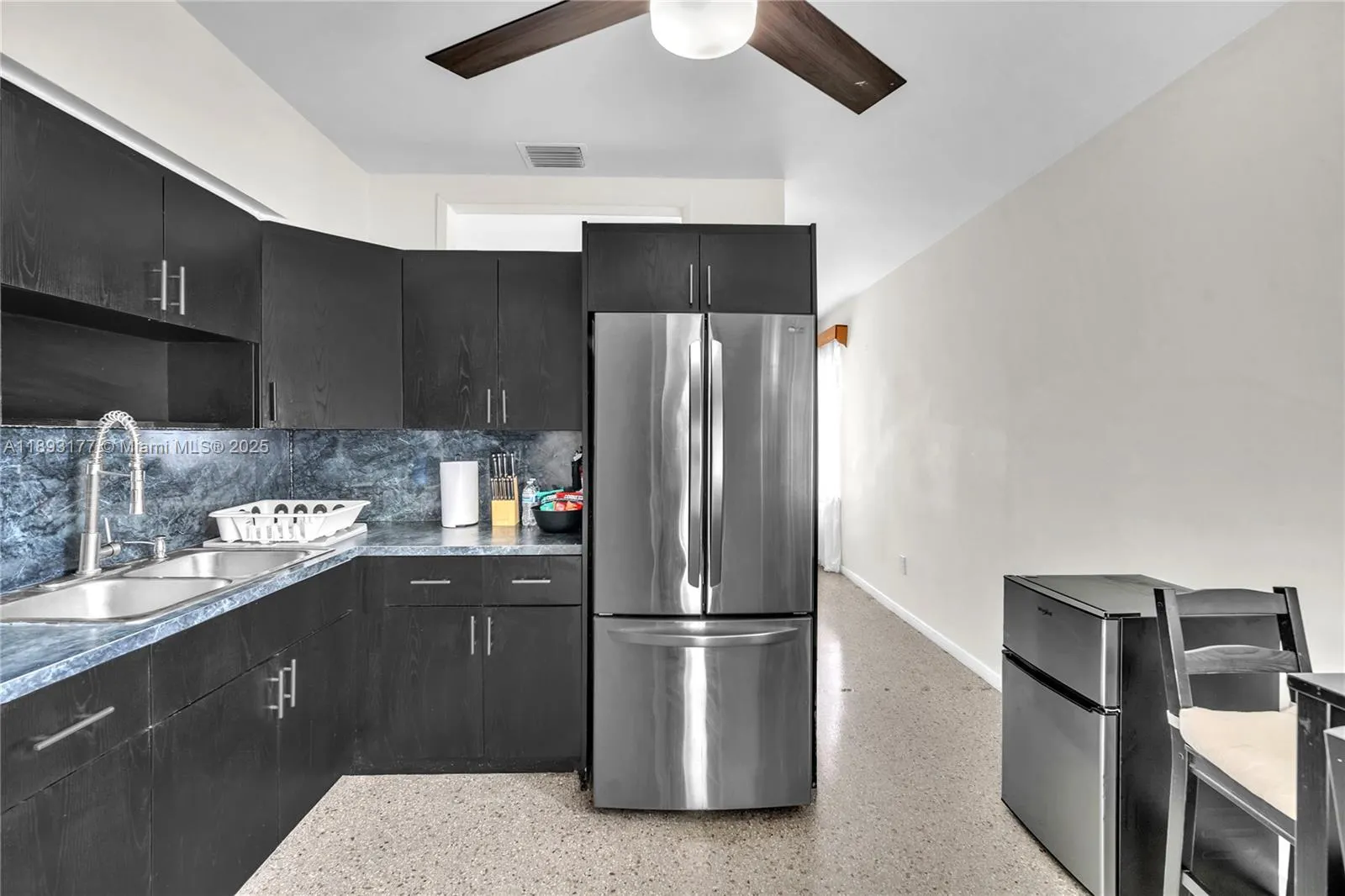 1381 NE 152nd St