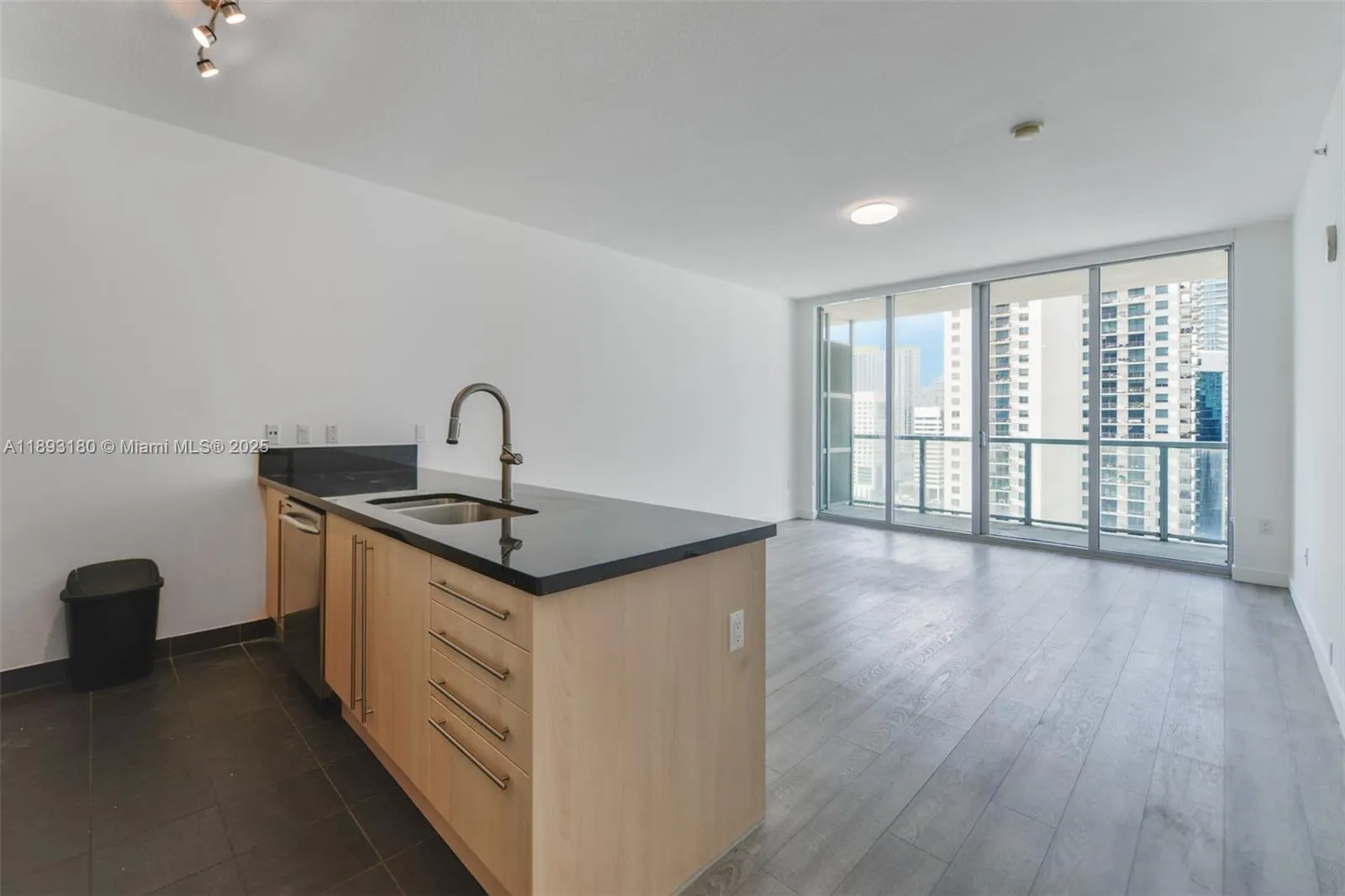 1111 SW 1st Ave, #2624-N