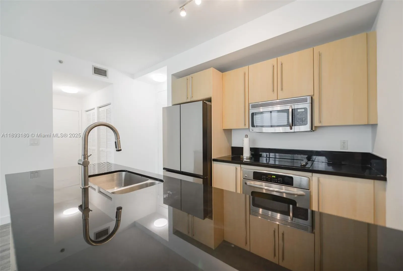 1111 SW 1st Ave, #2624-N