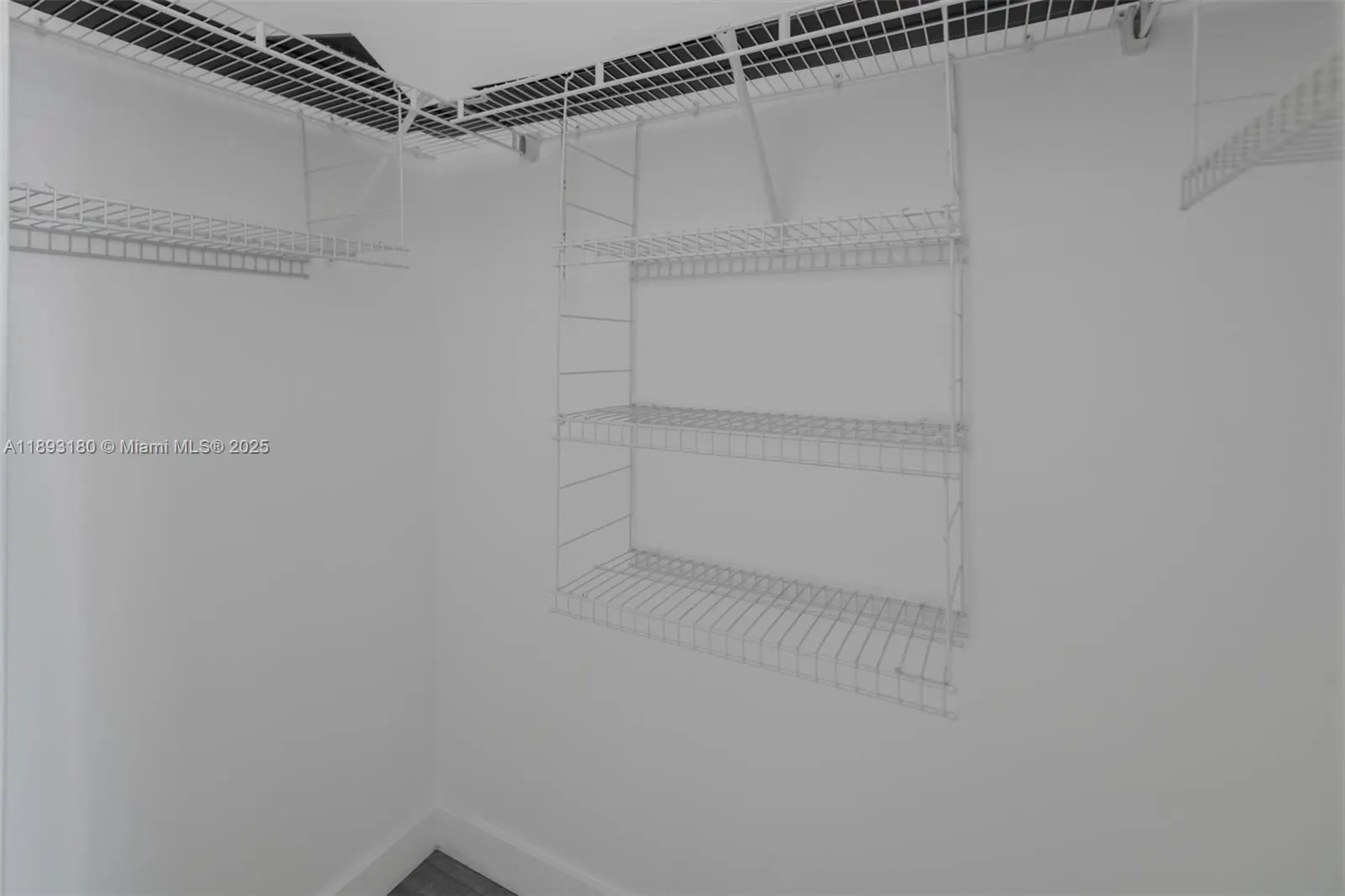 1111 SW 1st Ave, #2624-N