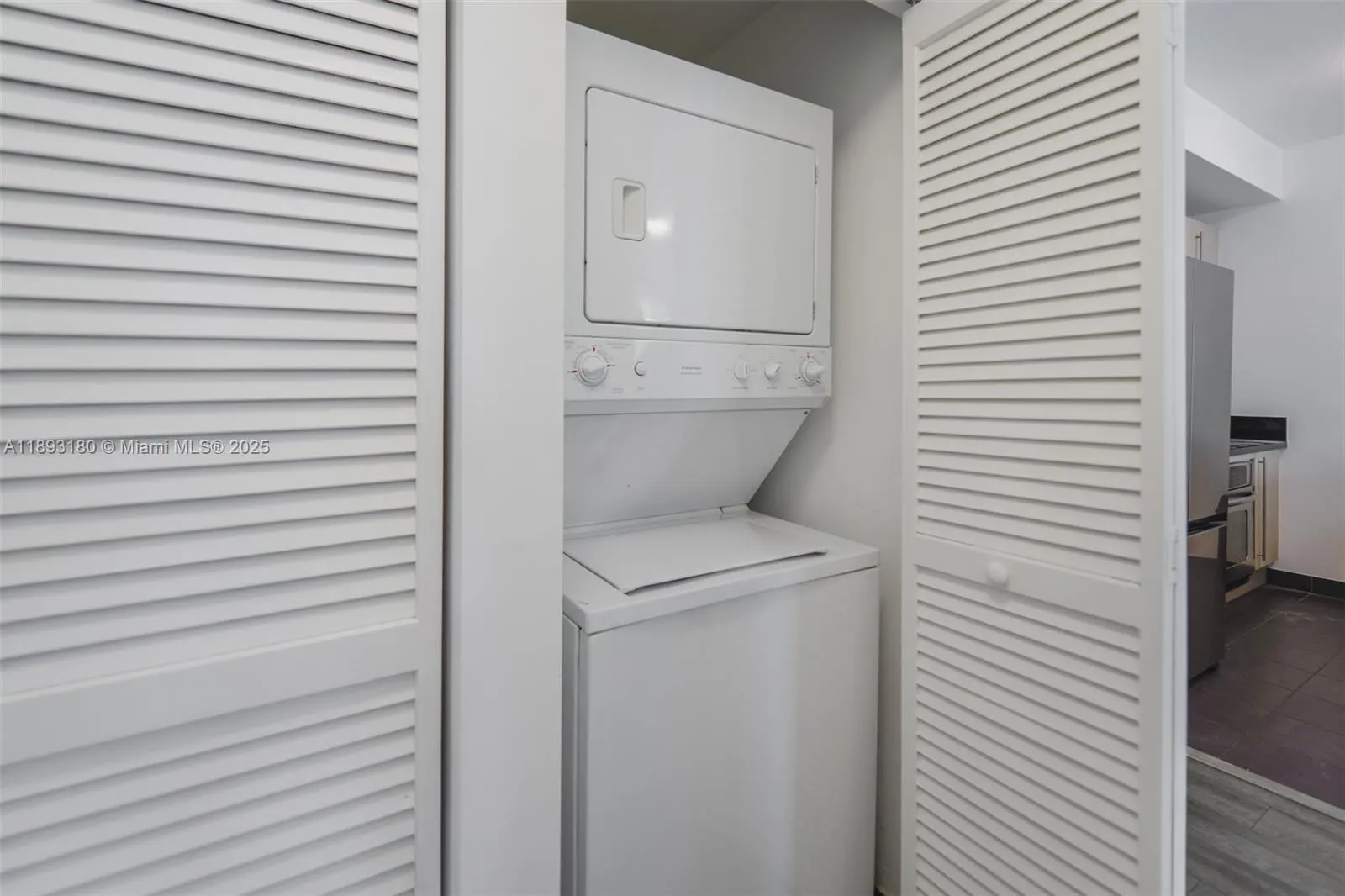 1111 SW 1st Ave, #2624-N