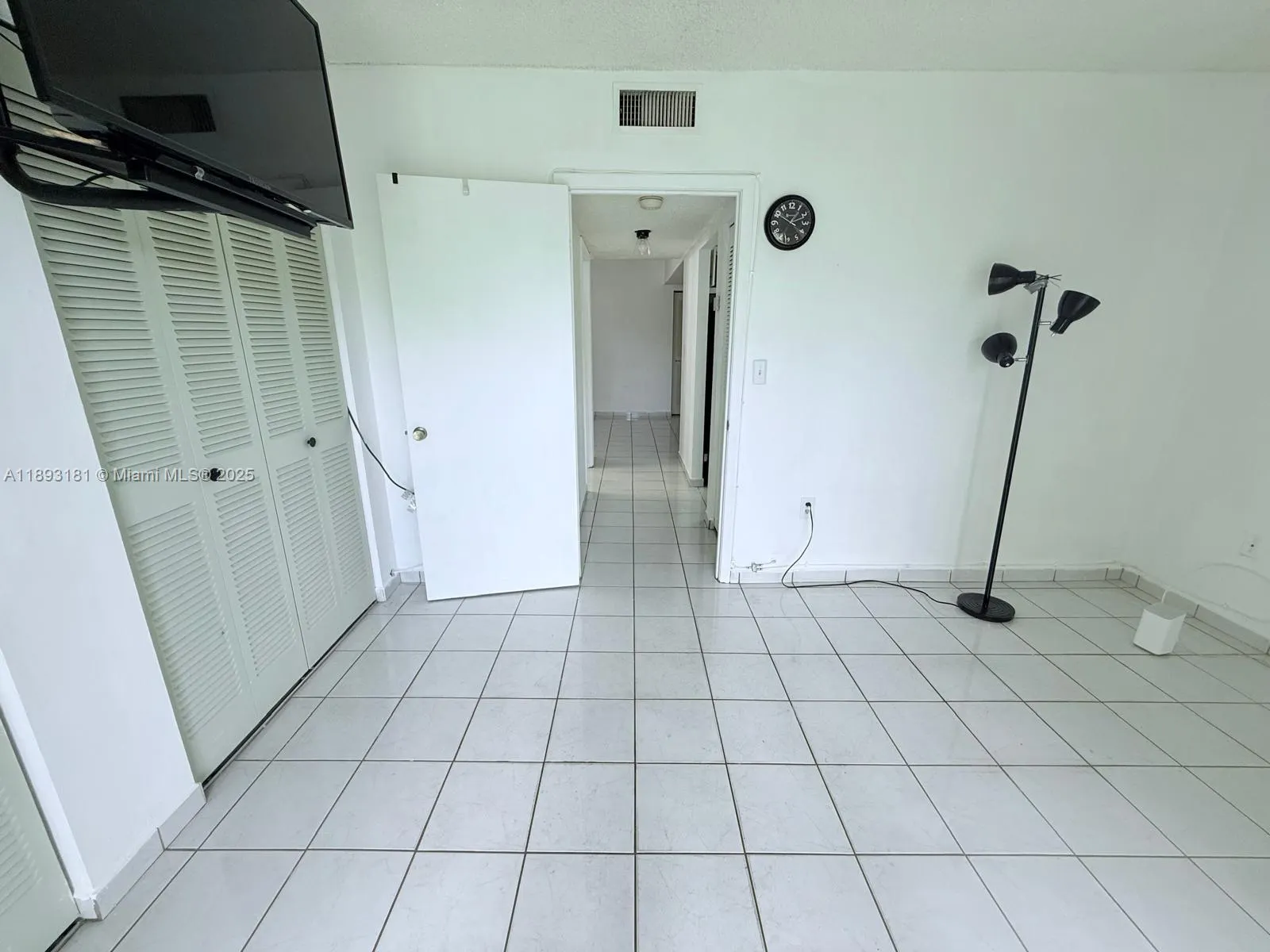 300 NW 42nd Ave, #109