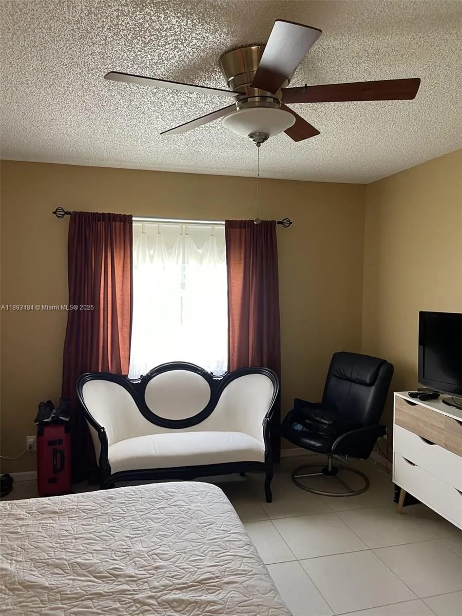 1640 NW 19th Ter, #103