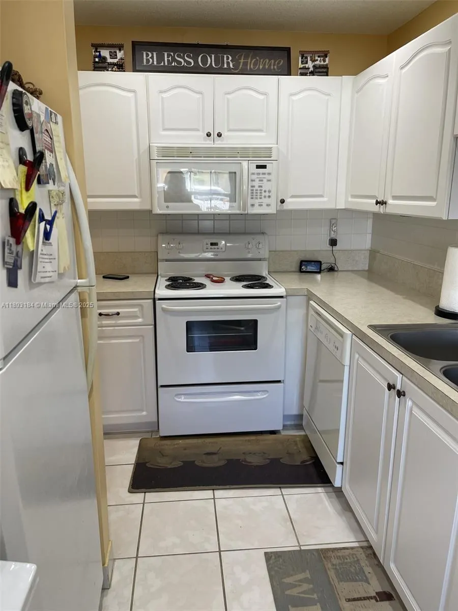 1640 NW 19th Ter, #103