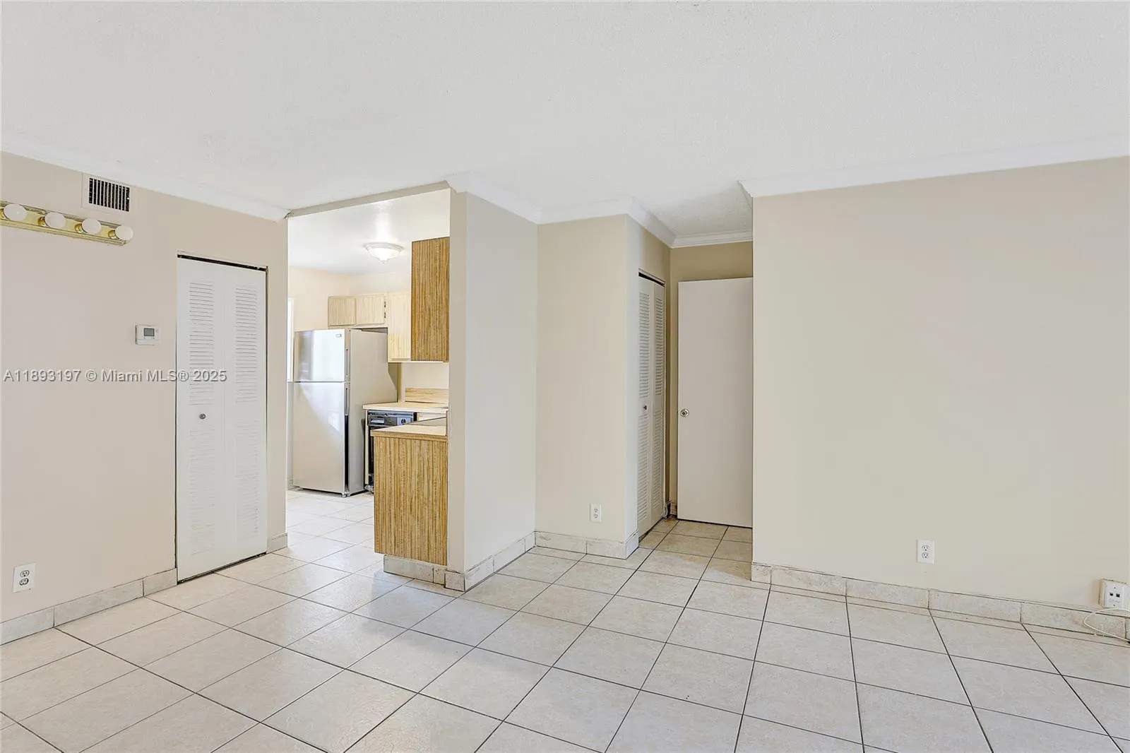 104 Gardens Dr, #103