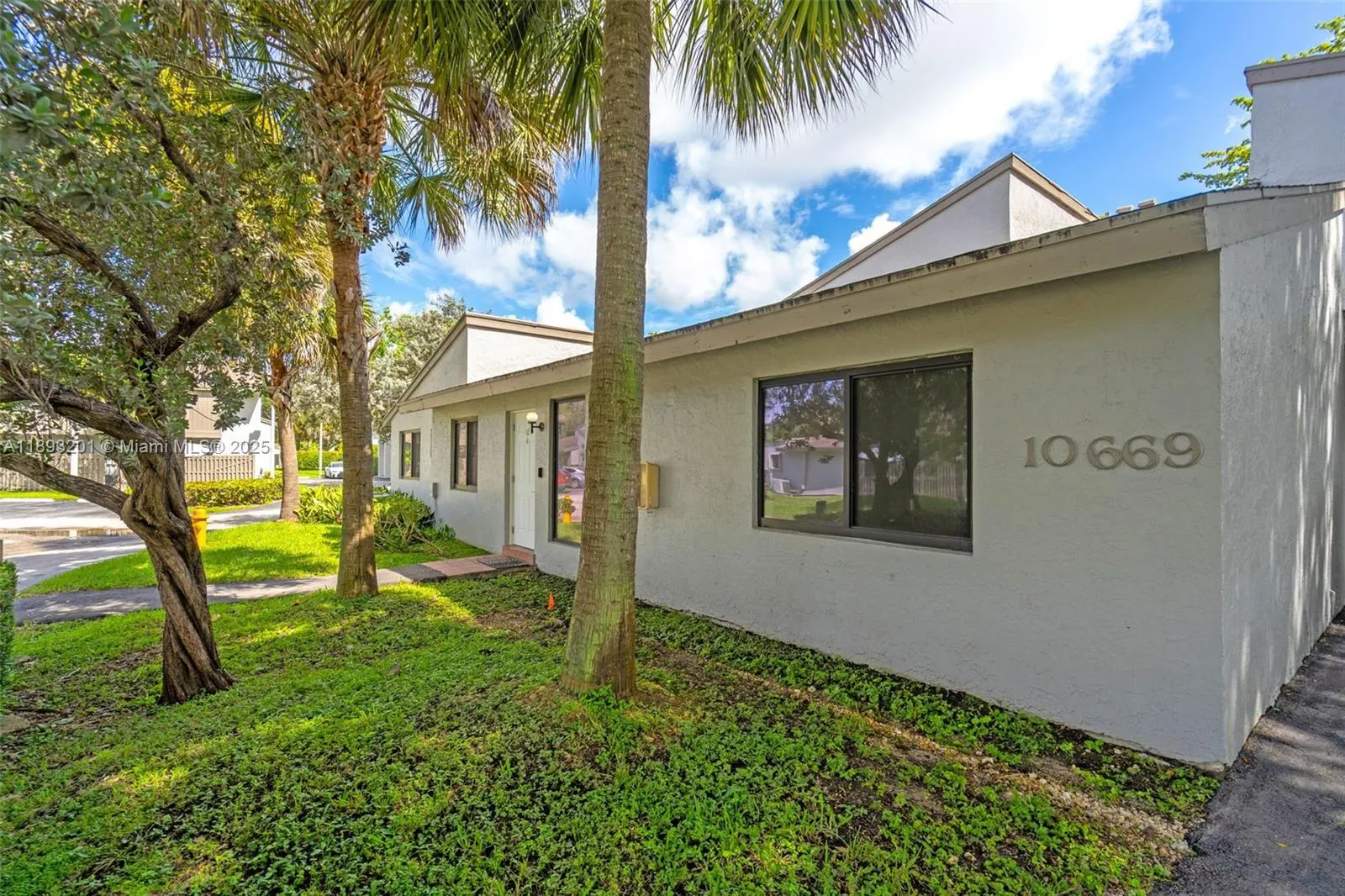 10669 SW 113th Pl, #84Z