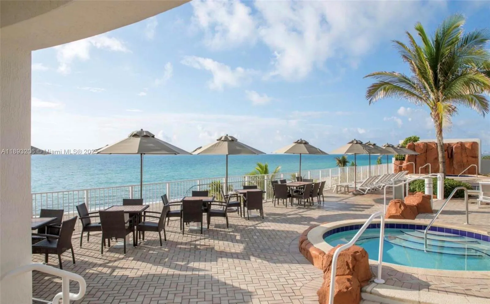 18001 Collins Ave, #2814