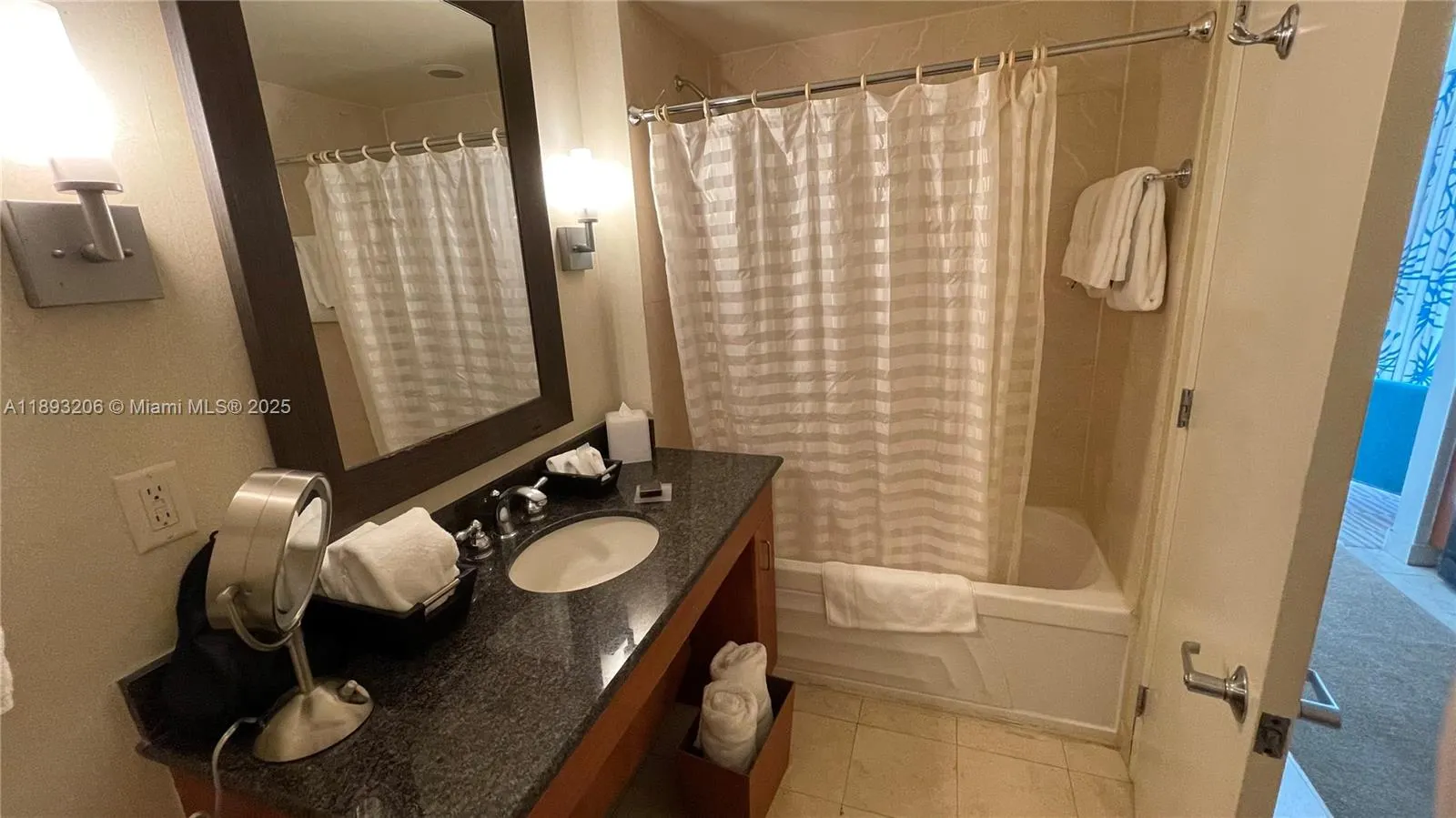 18001 Collins Ave, #2814