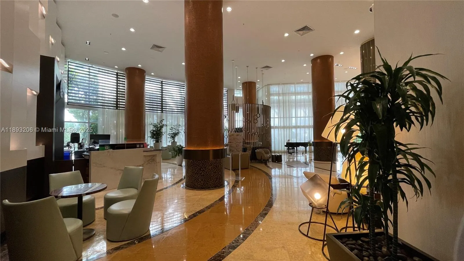 18001 Collins Ave, #2814