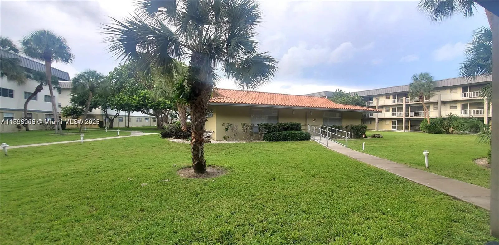 250 Layne Blvd, #106