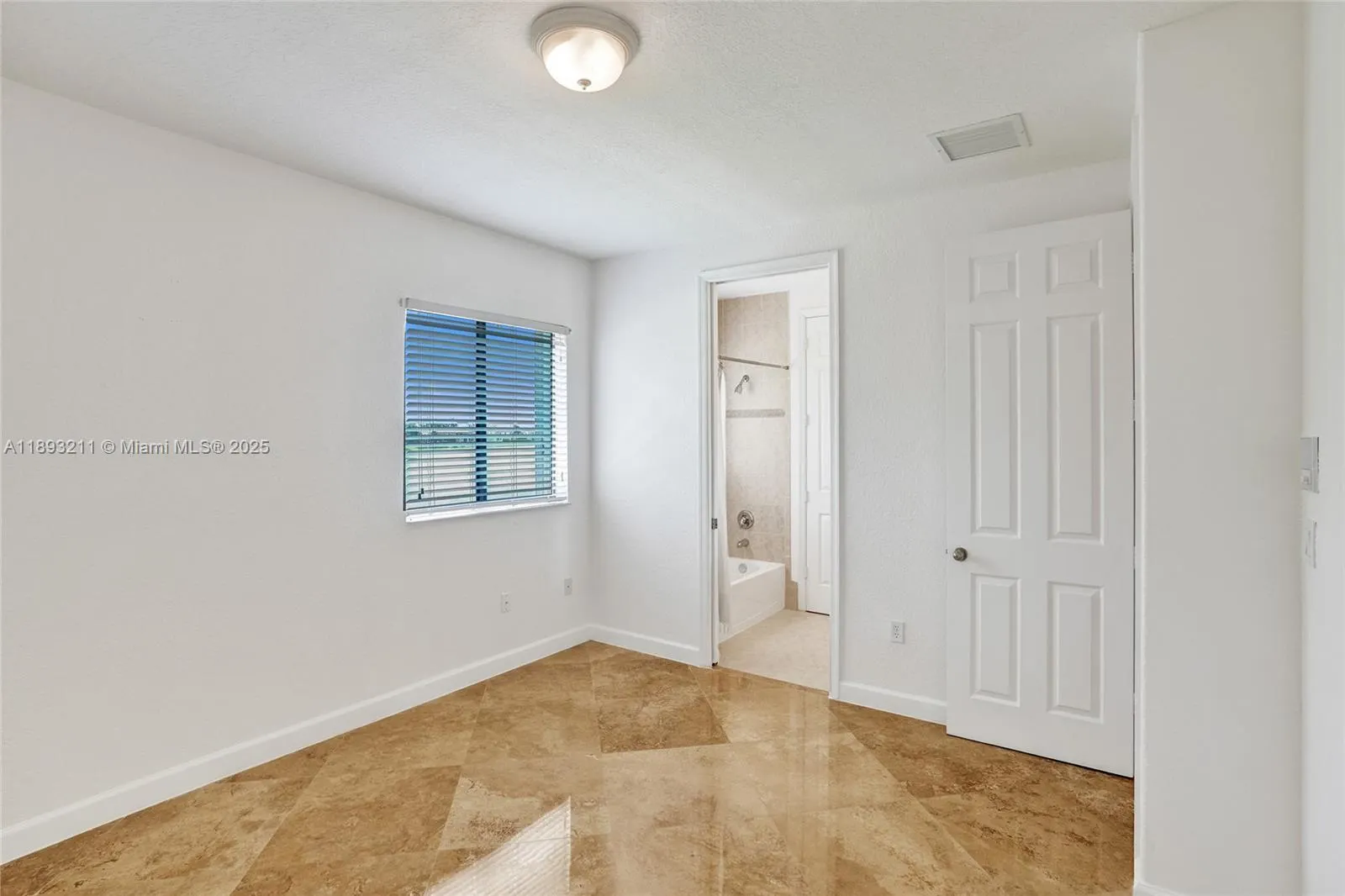 7722 SW 188th Ter