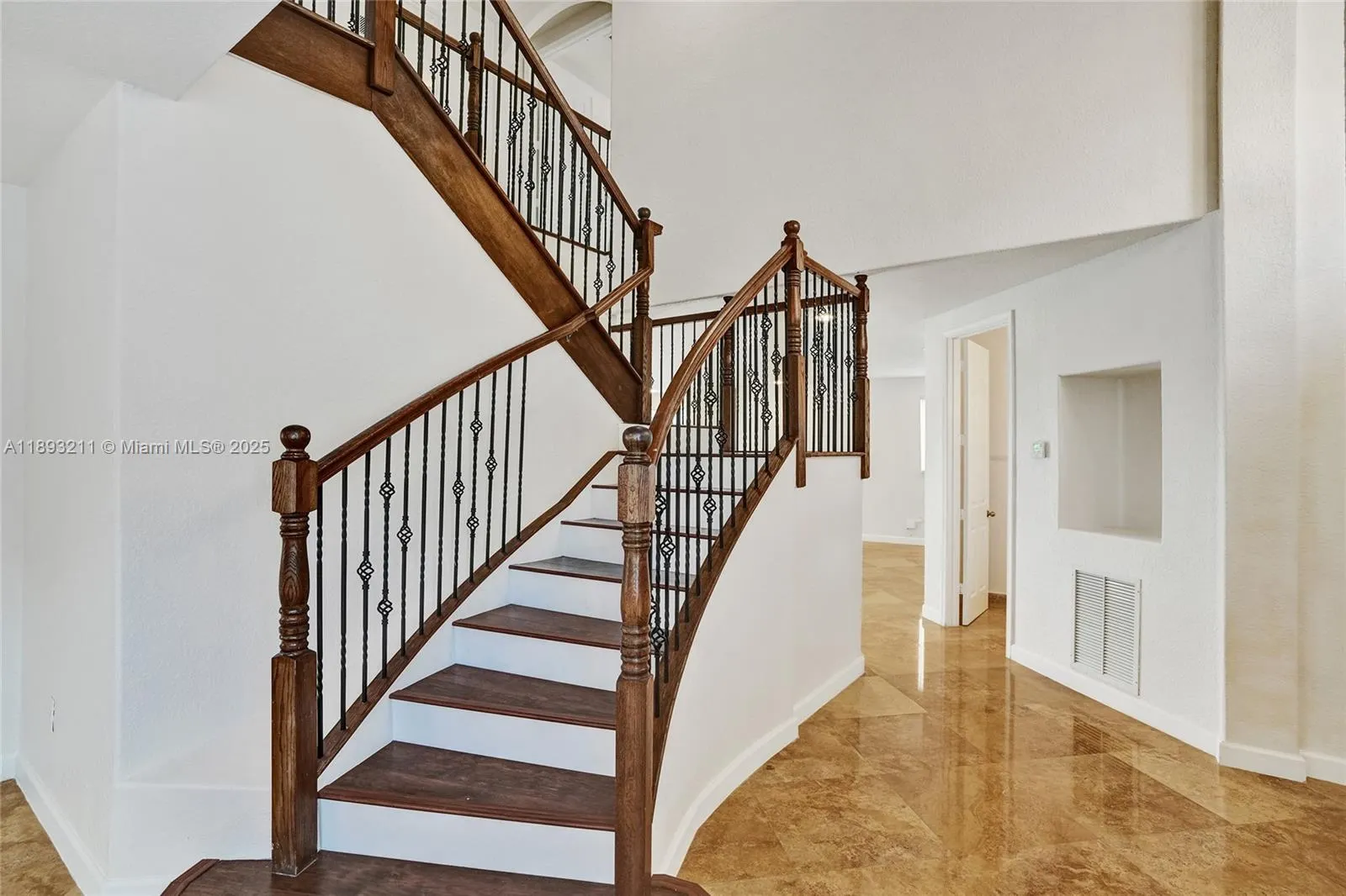 7722 SW 188th Ter