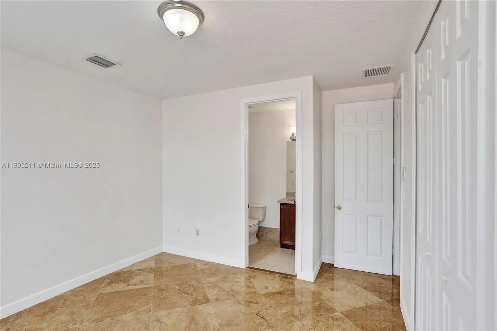 7722 SW 188th Ter