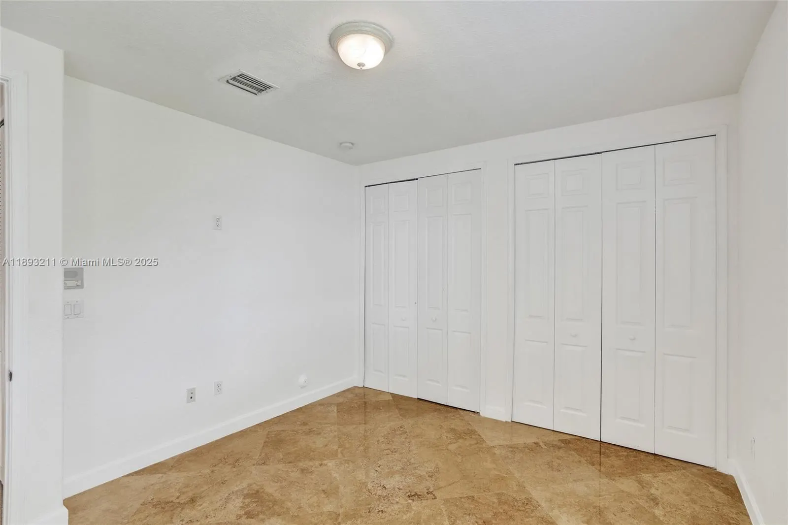 7722 SW 188th Ter