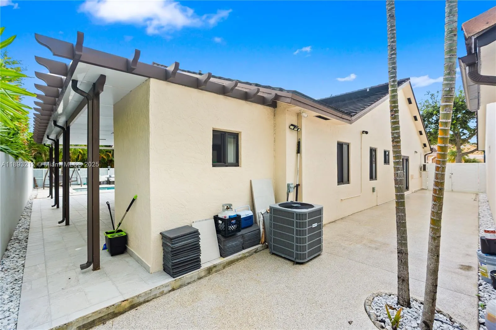 9182 NW 148th St