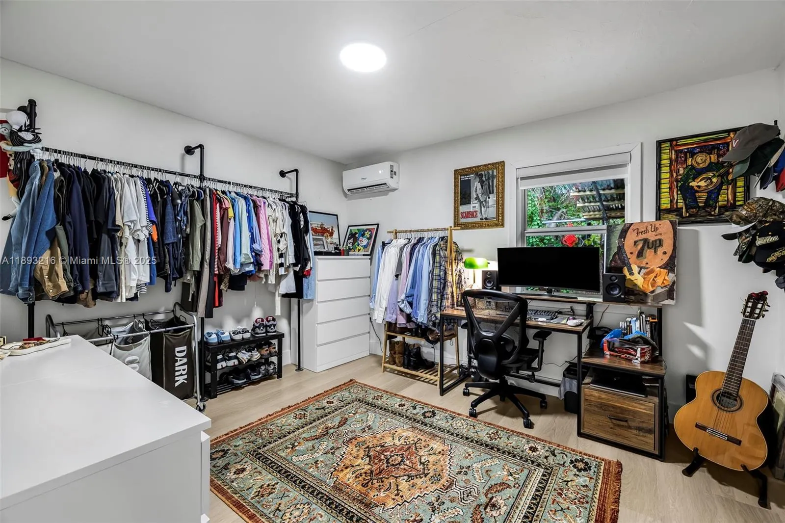 3690 SW 9th Ter