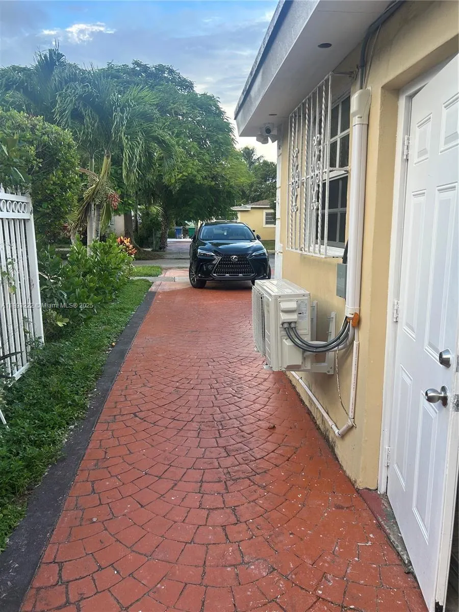 1360 NW 132nd St, #0