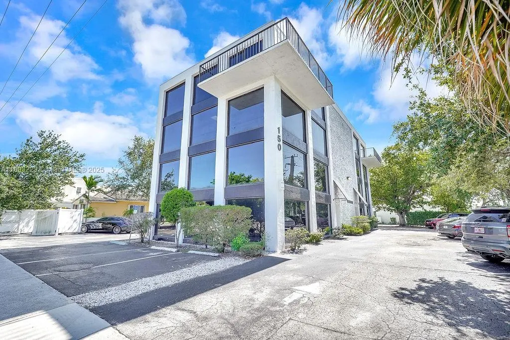 150 SE 12th St, #300