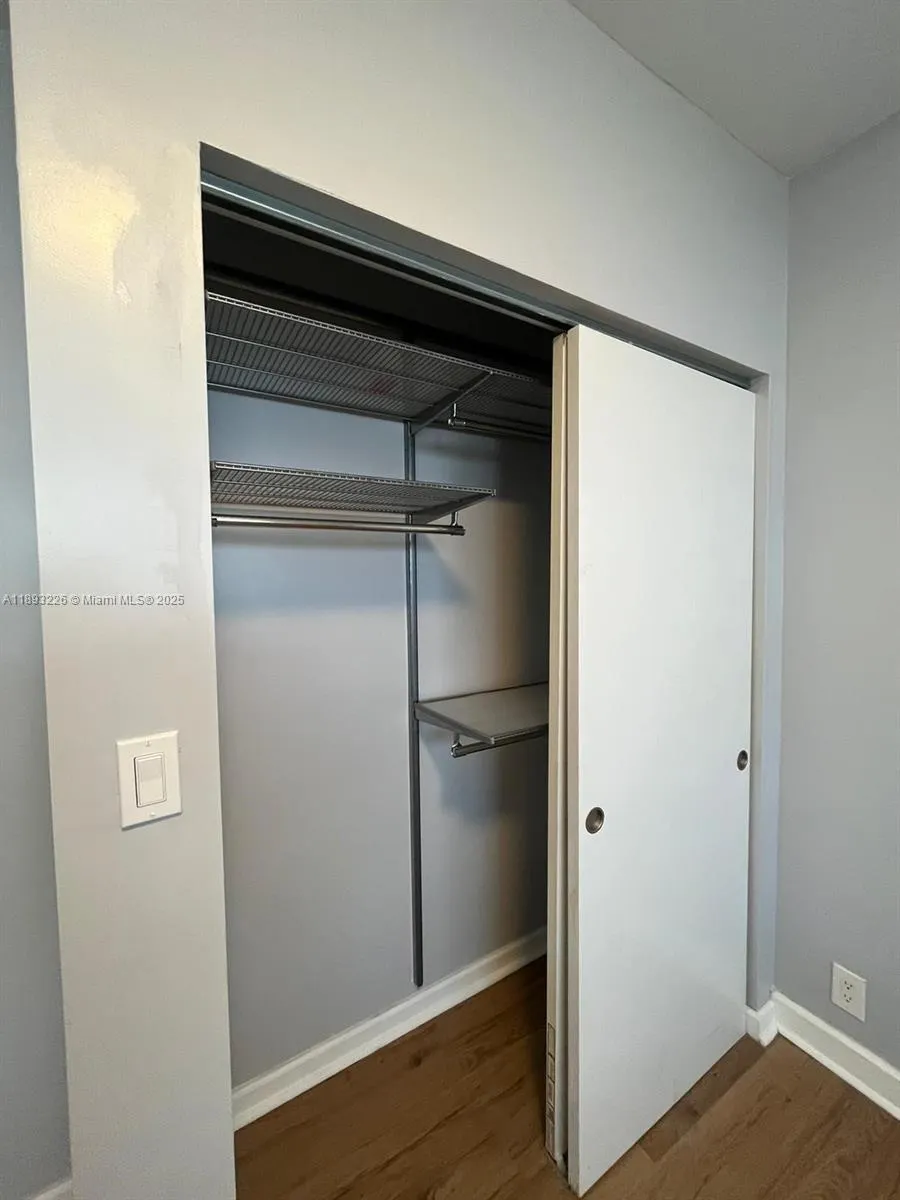 1637 Jackson St, #1-3