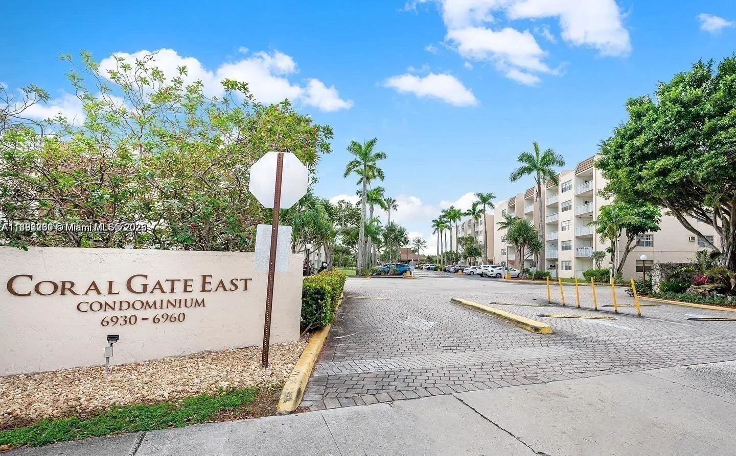 6960 Miami Gardens Dr, #2-420