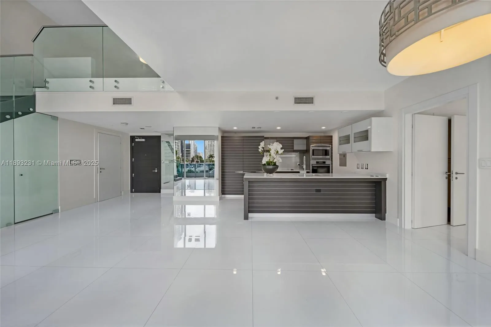 200 Biscayne Boulevard Way, #305