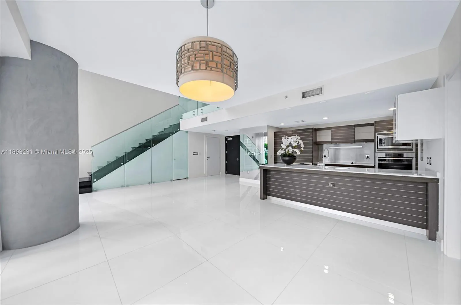 200 Biscayne Boulevard Way, #305