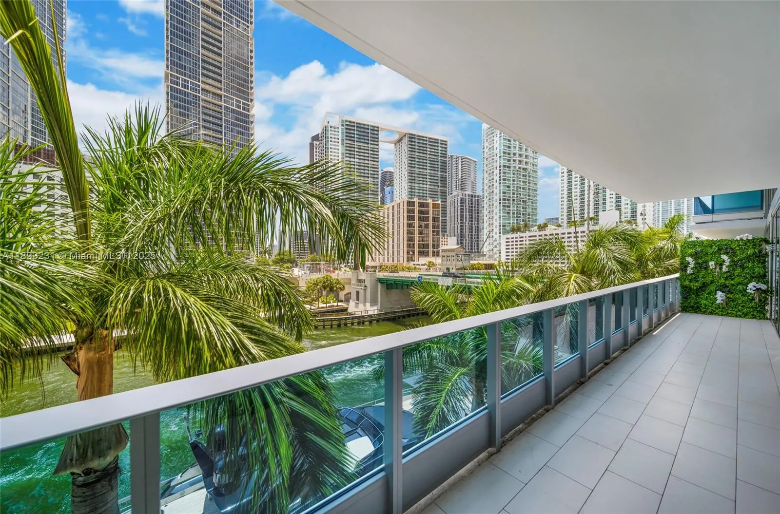 200 Biscayne Boulevard Way, #305