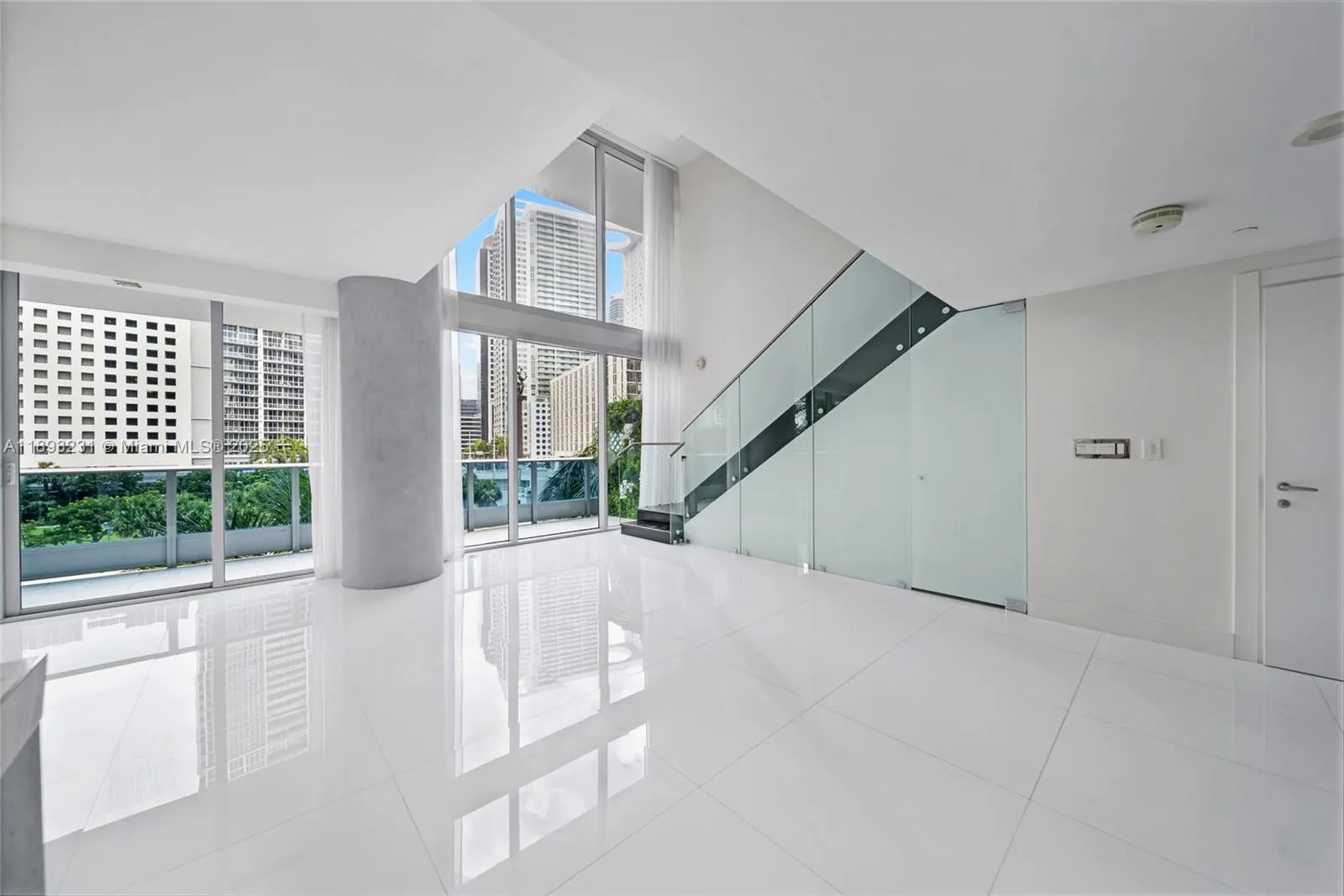 200 Biscayne Boulevard Way, #305