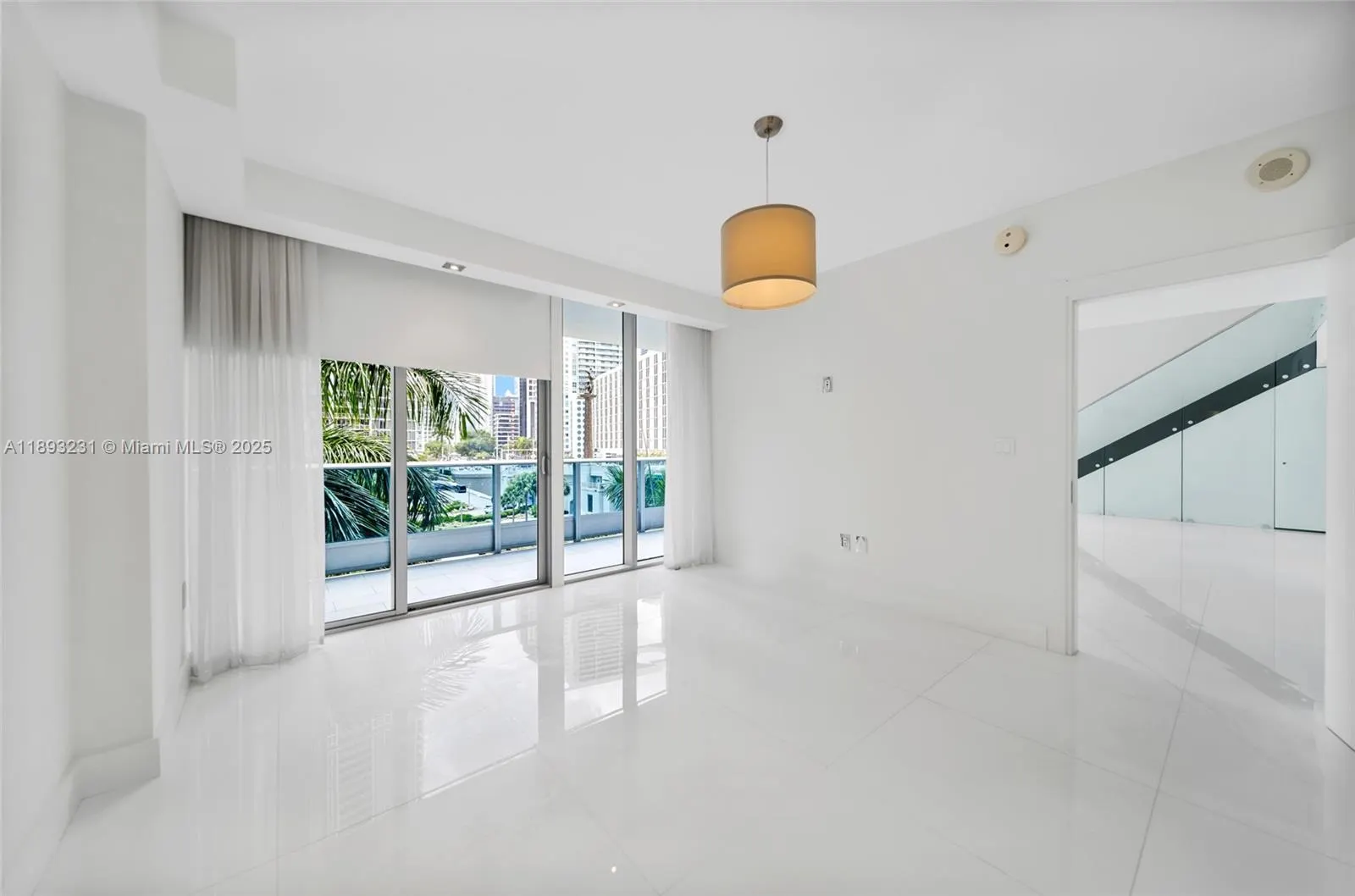 200 Biscayne Boulevard Way, #305