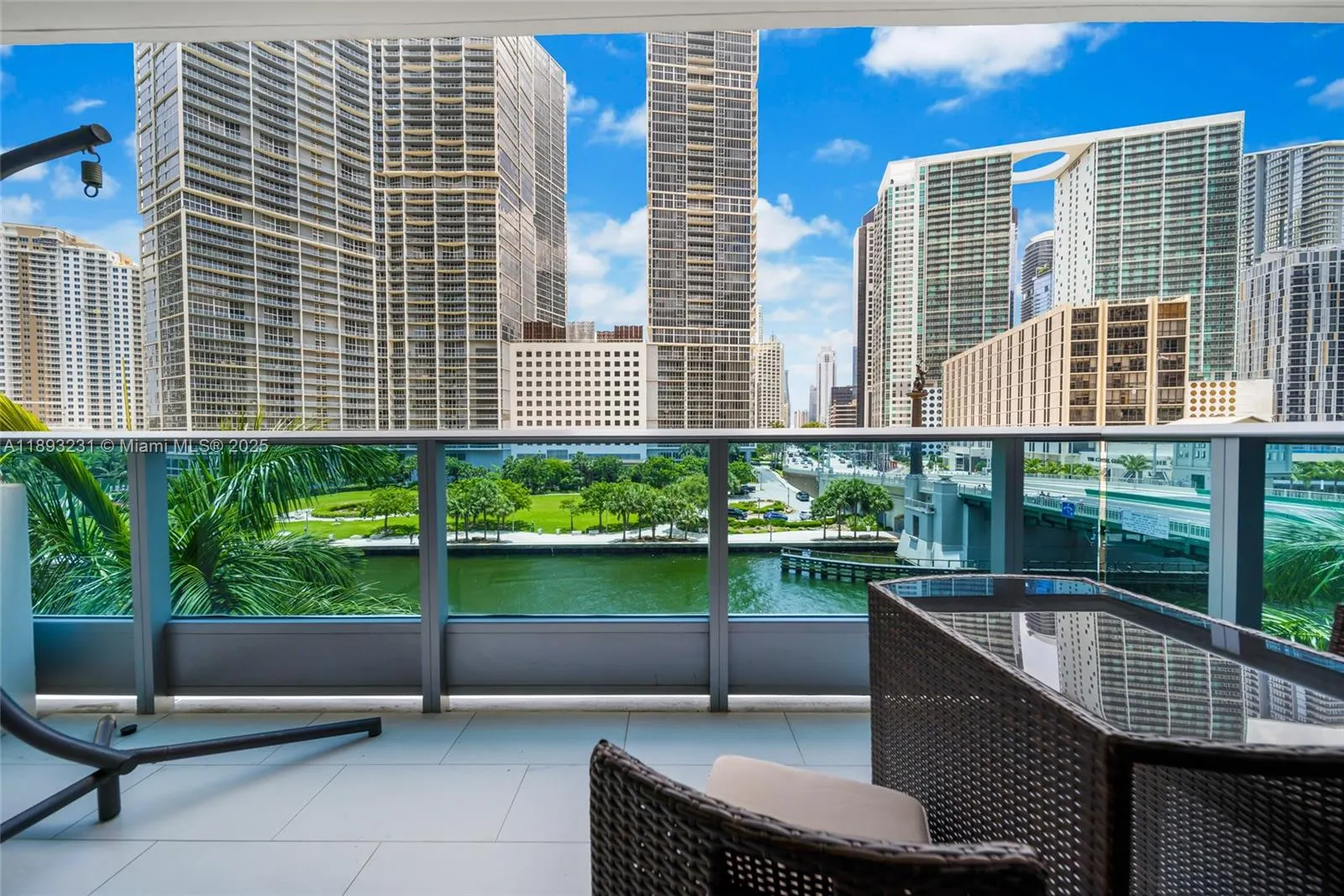 200 Biscayne Boulevard Way, #305