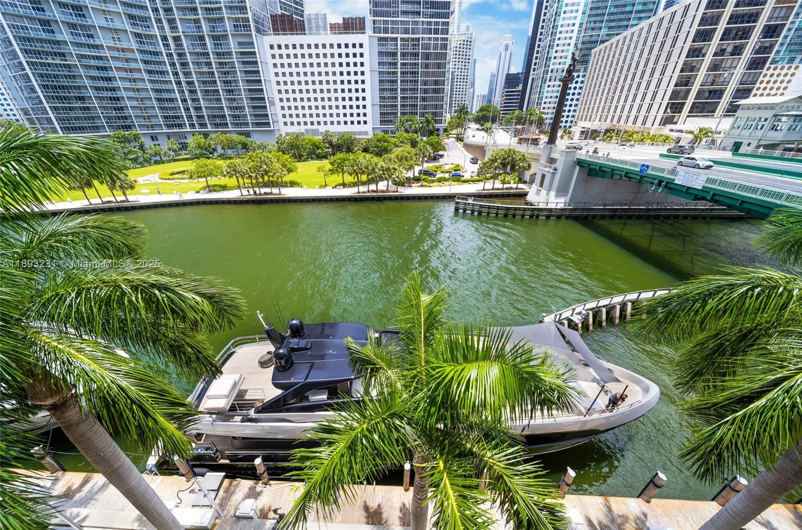 200 Biscayne Boulevard Way, #305