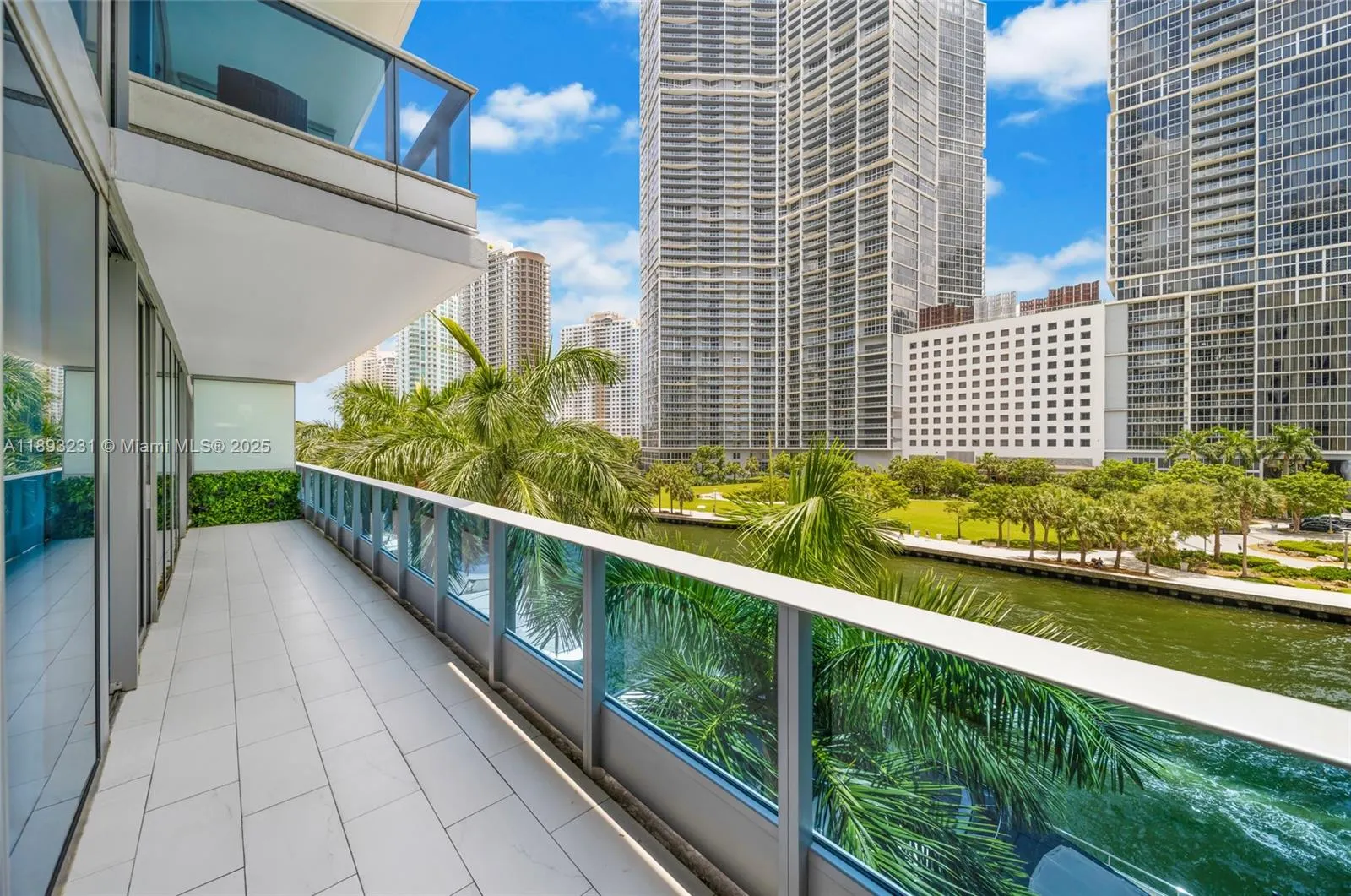 200 Biscayne Boulevard Way, #305