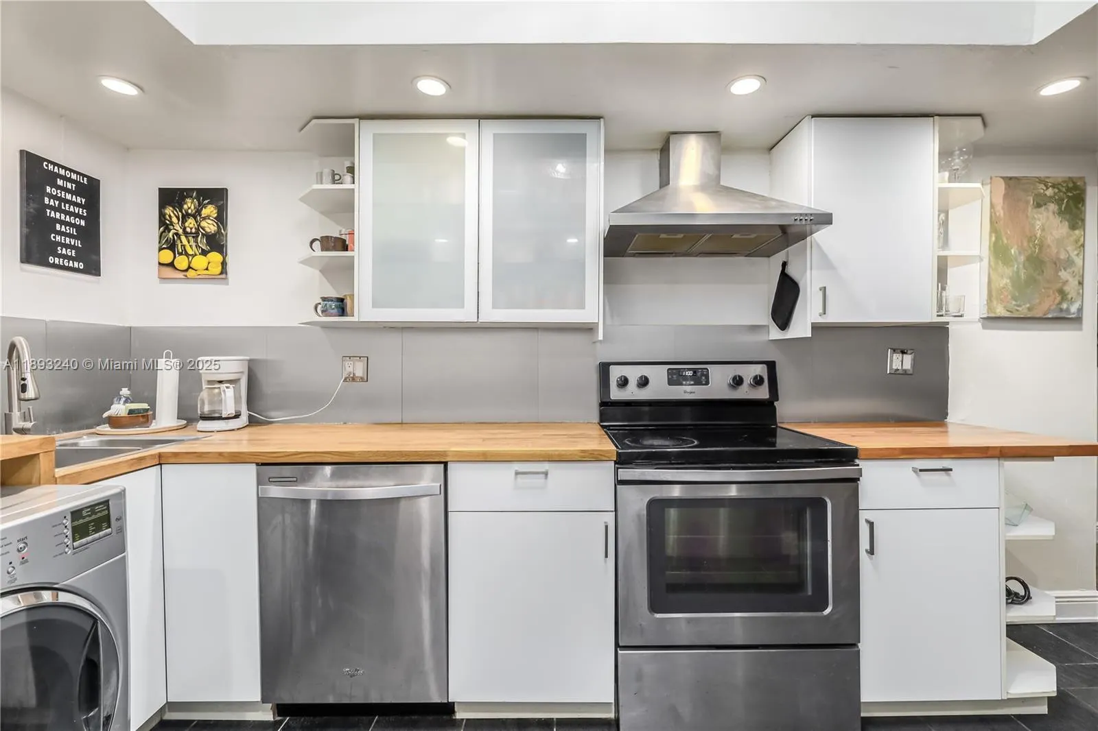 932 7th St, #932A