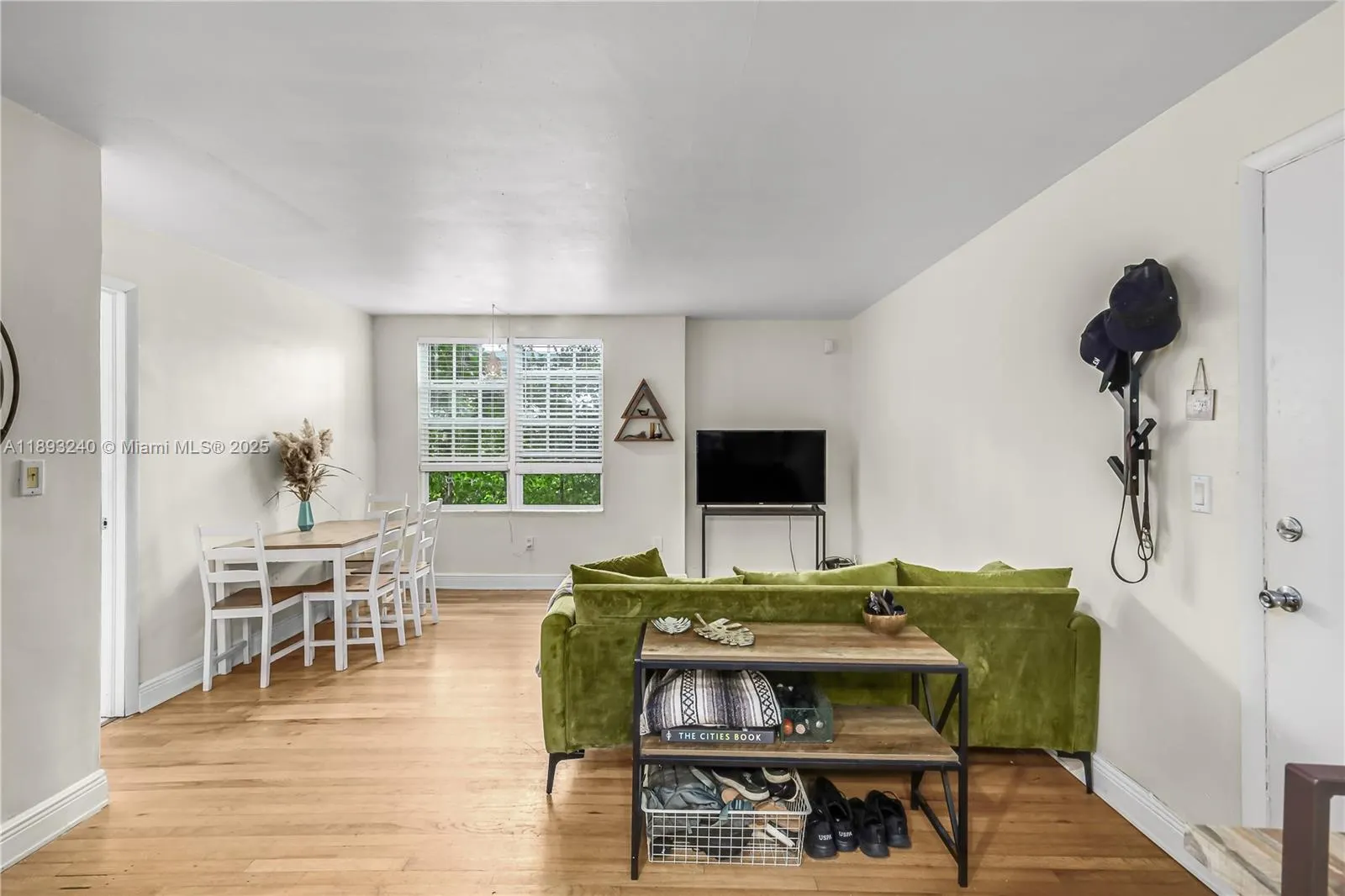 932 7th St, #932A