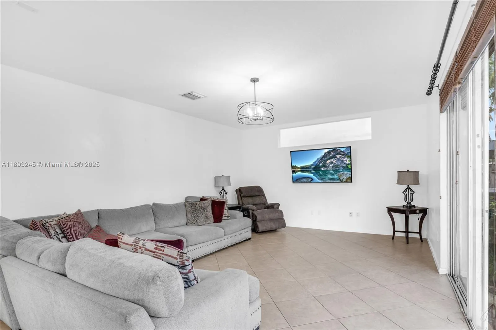 15803 SW 48th Pl
