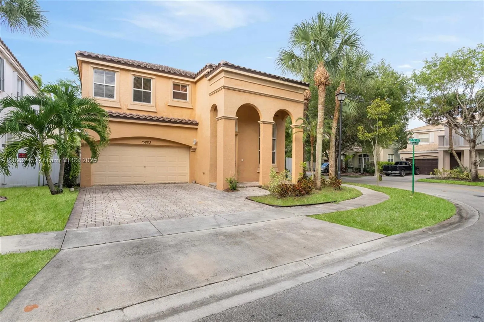 15803 SW 48th Pl