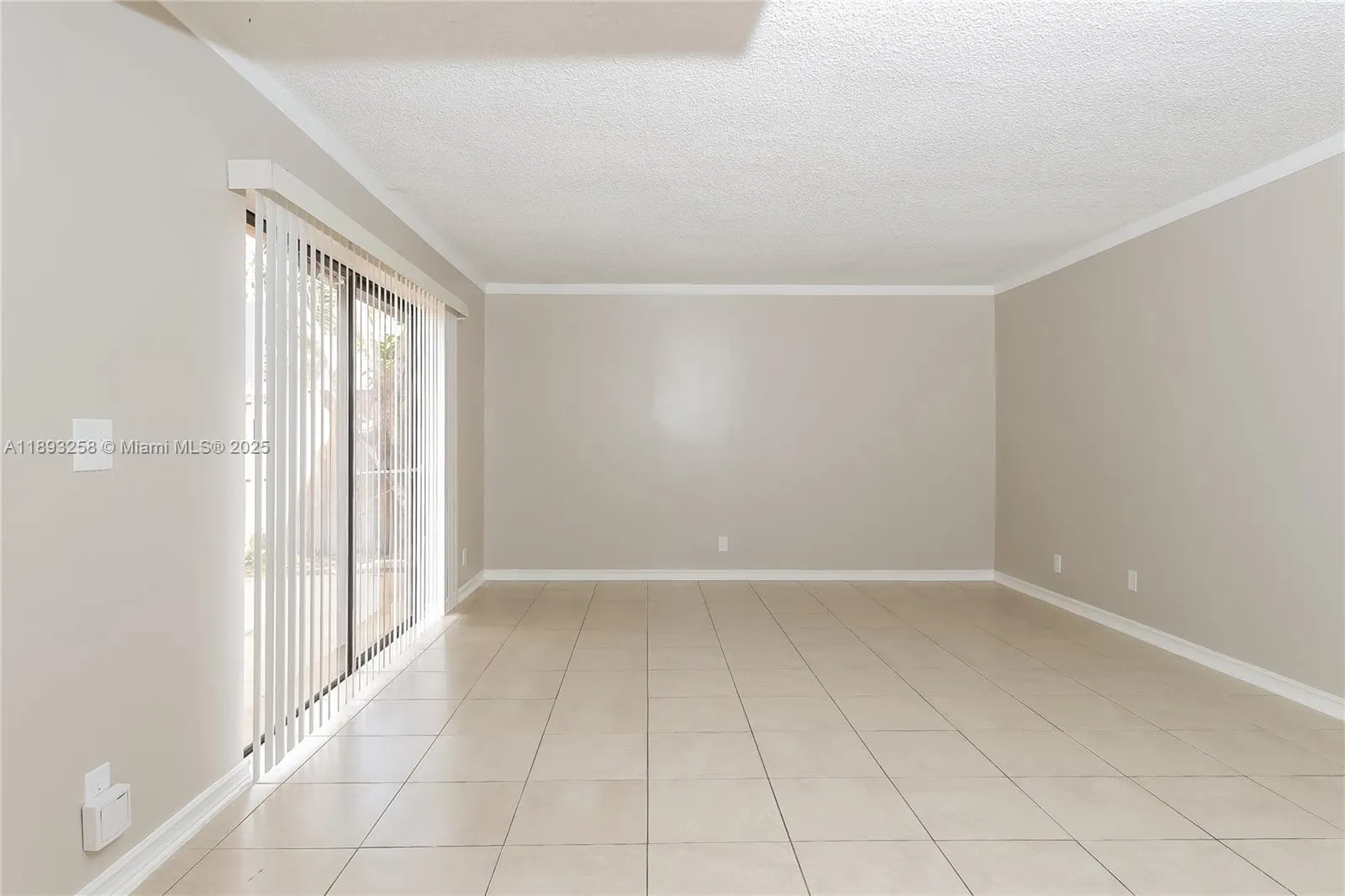 4011 Palm Bay Cir, #A