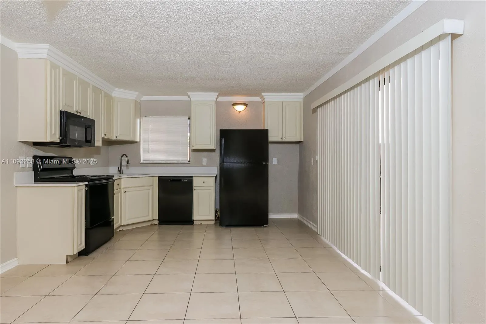 4011 Palm Bay Cir, #A
