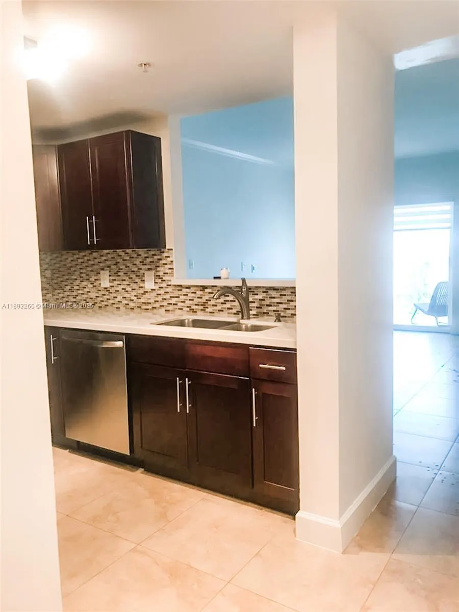 50 Menores Ave, #731