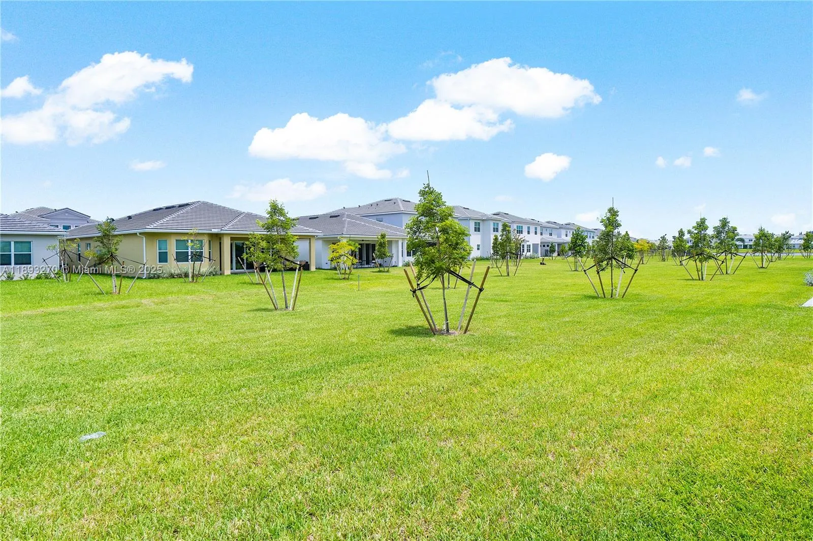 5488 Liberty Ln