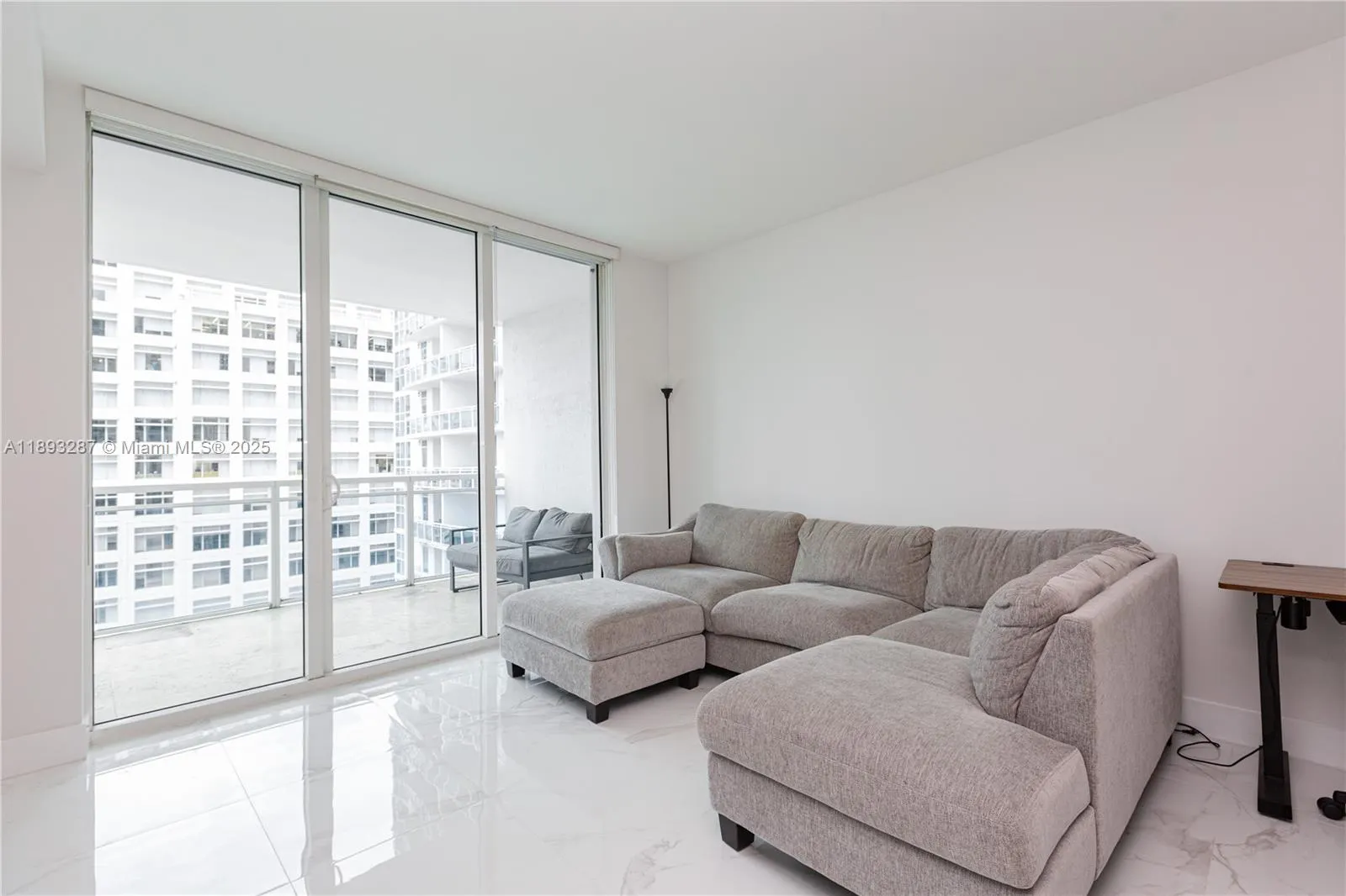 951 Brickell Ave, #2601