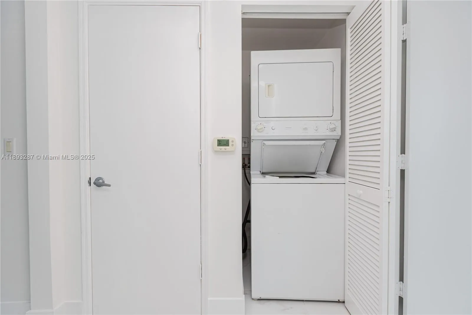 951 Brickell Ave, #2601