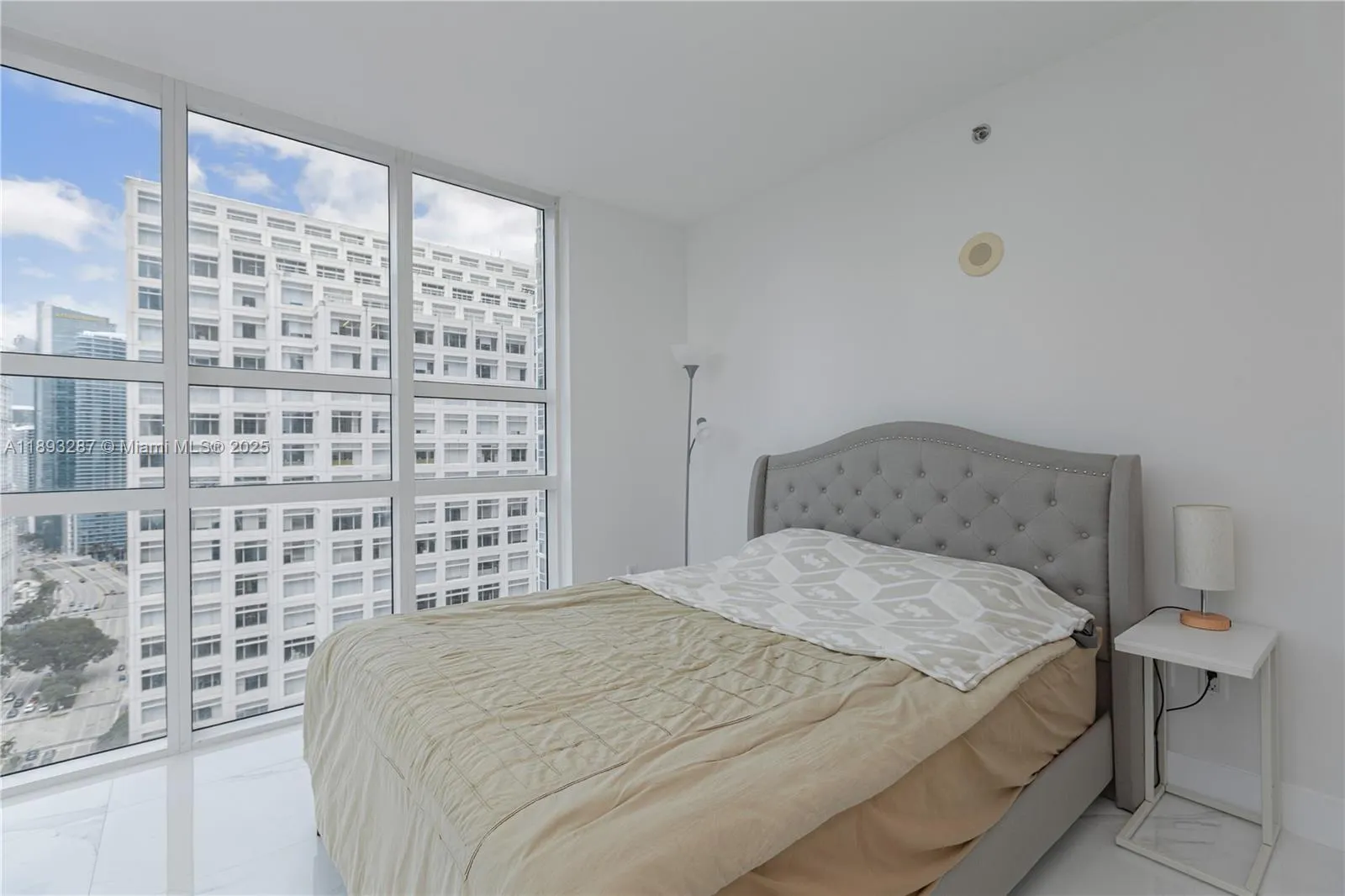 951 Brickell Ave, #2601
