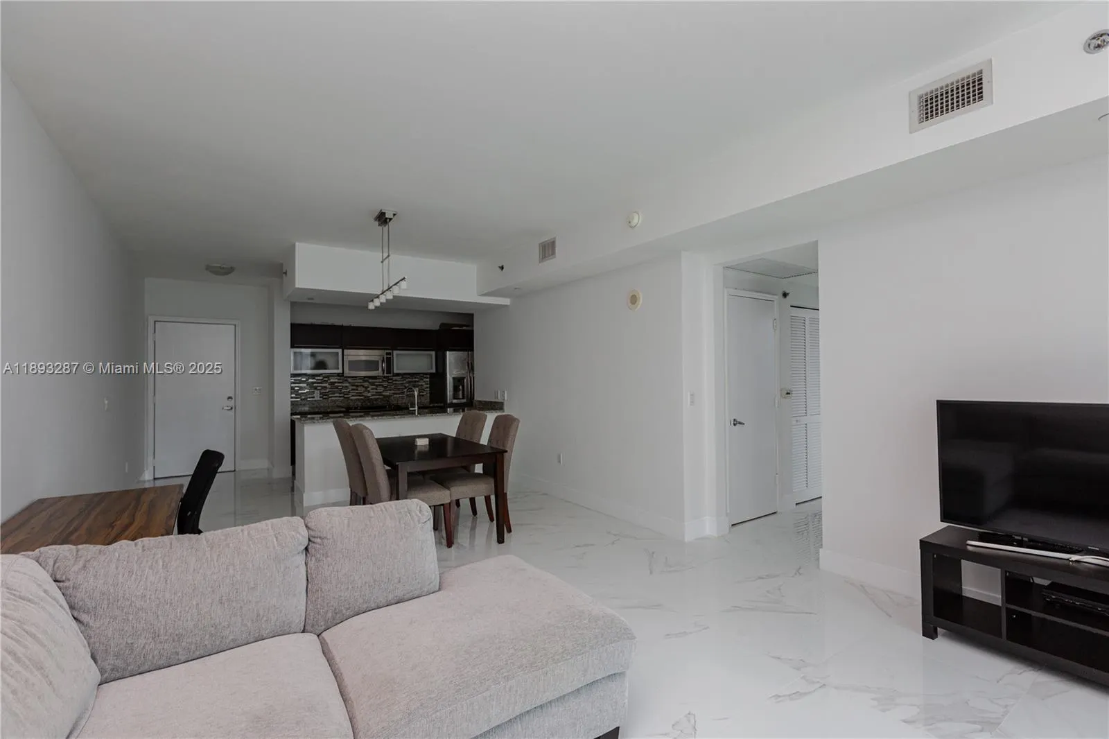 951 Brickell Ave, #2601
