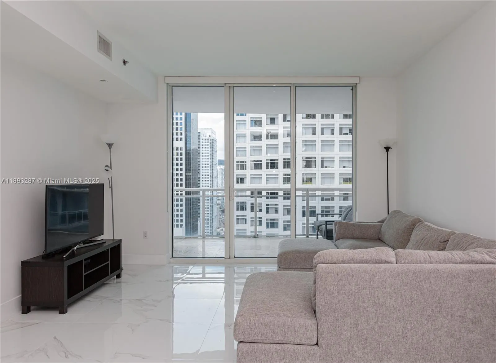 951 Brickell Ave, #2601