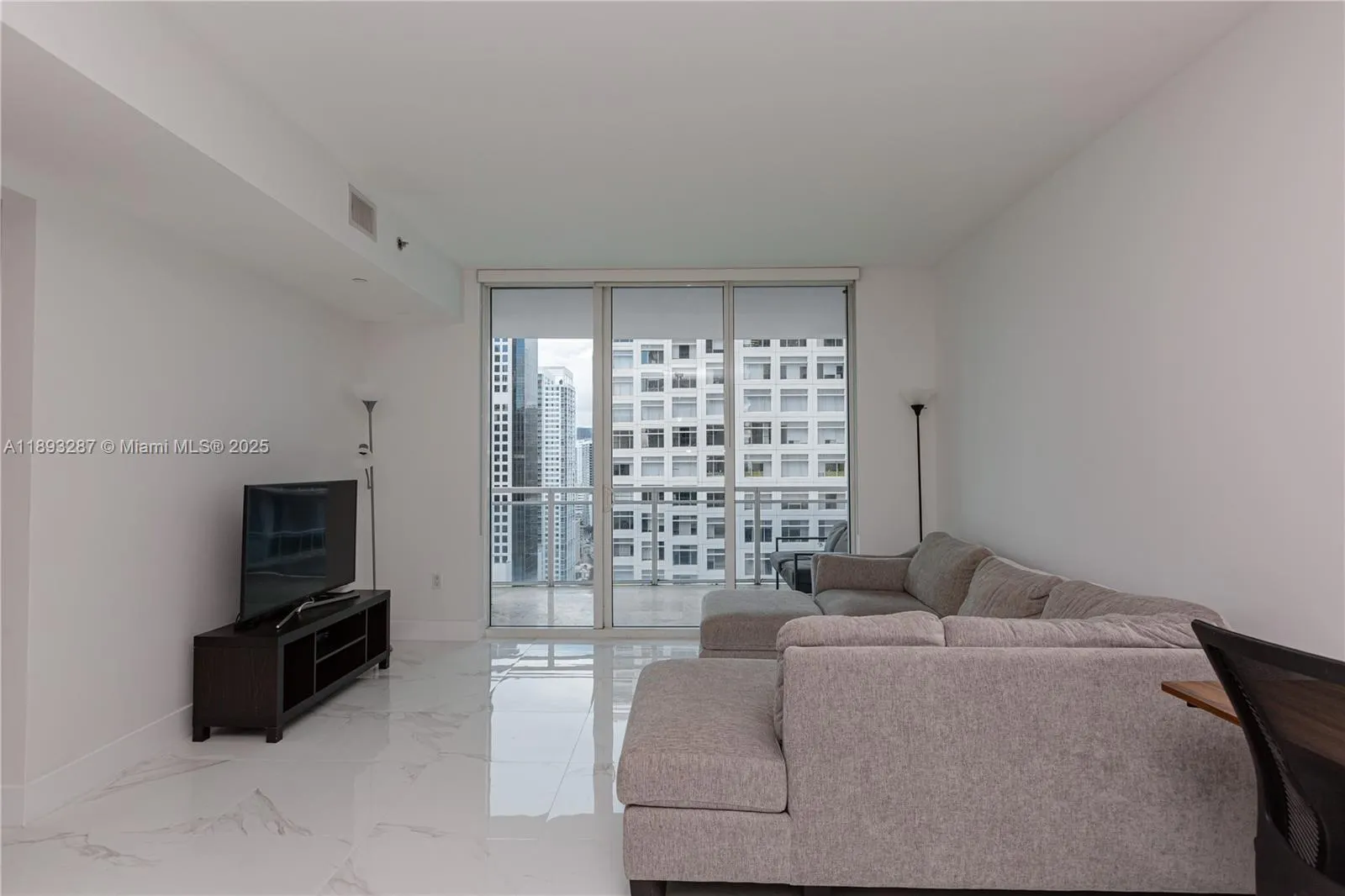 951 Brickell Ave, #2601