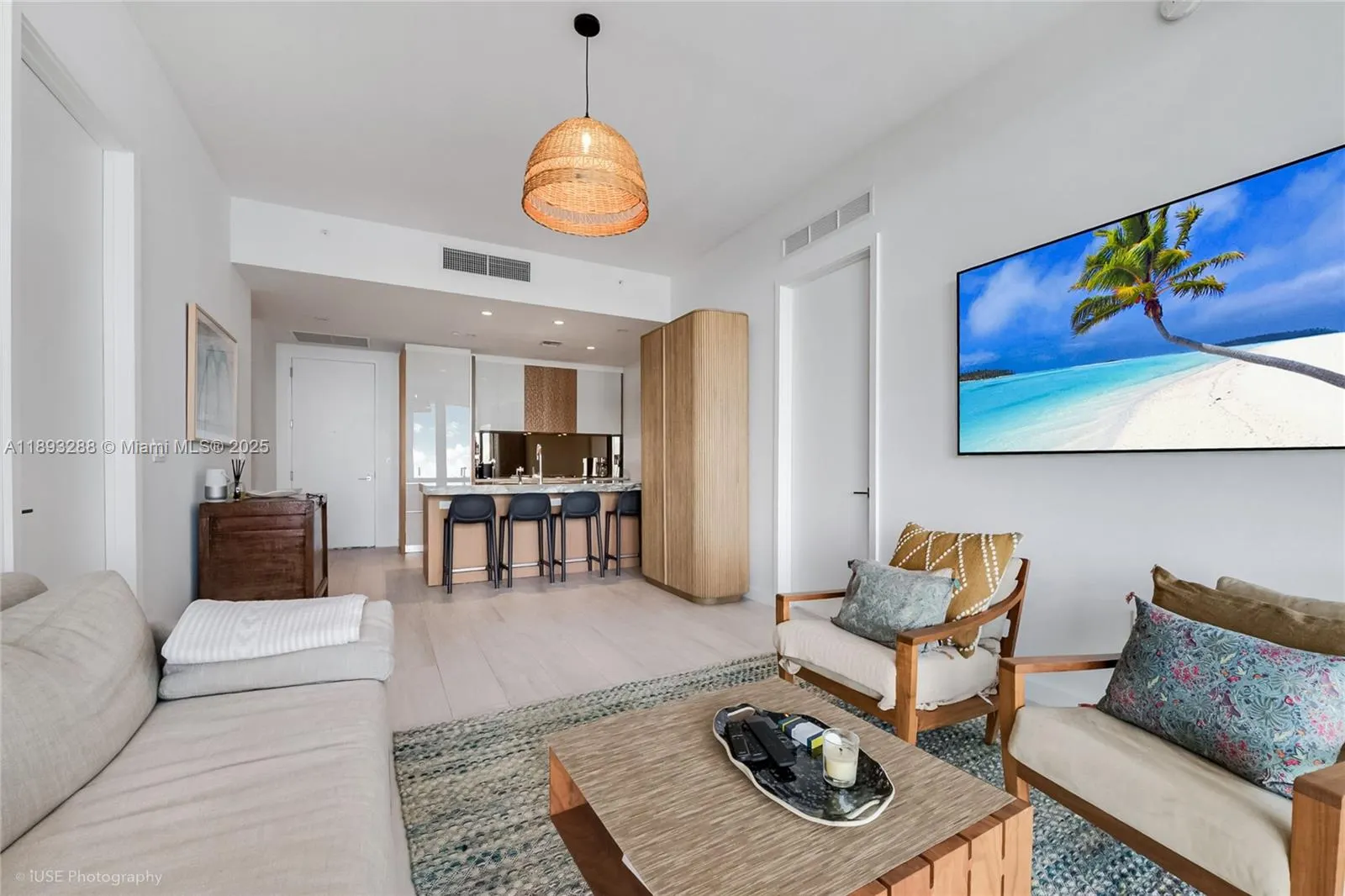 2831 S Bayshore Dr, #2102