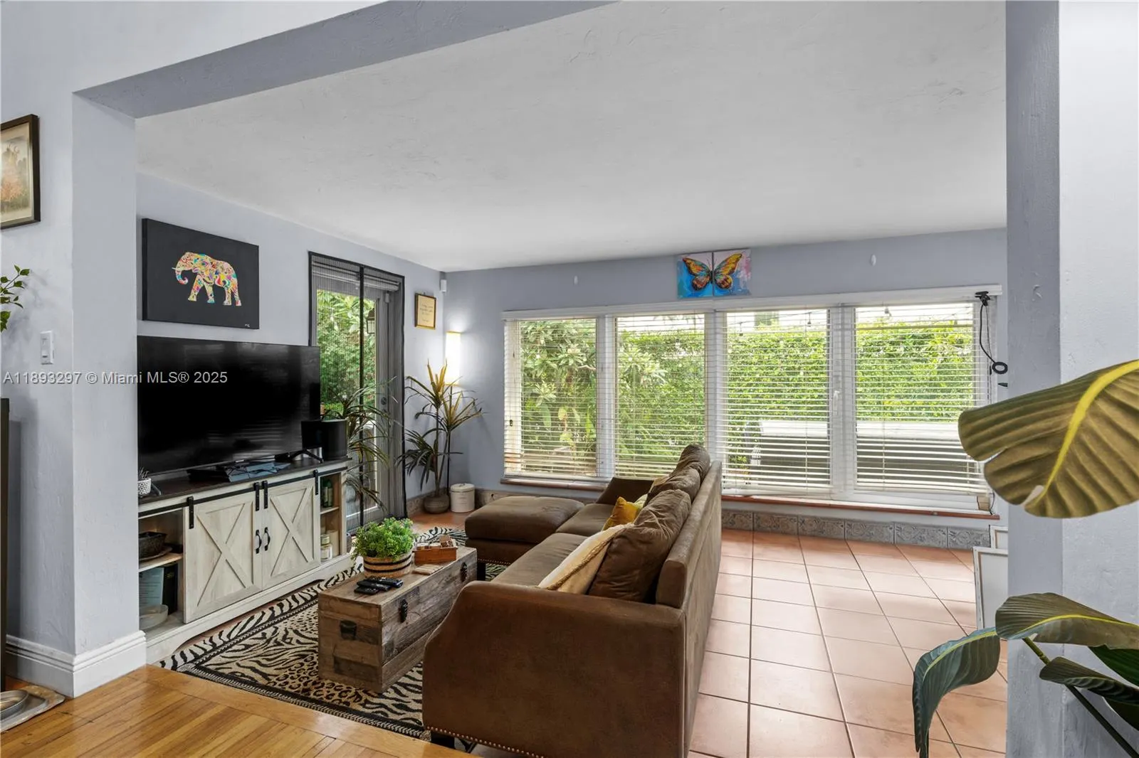 1433 Ortega Ave